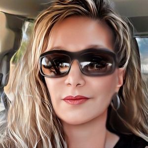 Meet your Posher, Krista